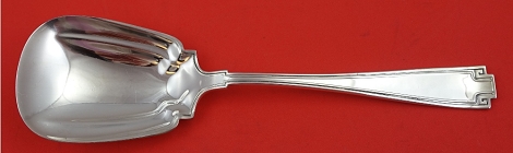 Berry Spoon / Salad Serving Spoon 8 3/4
